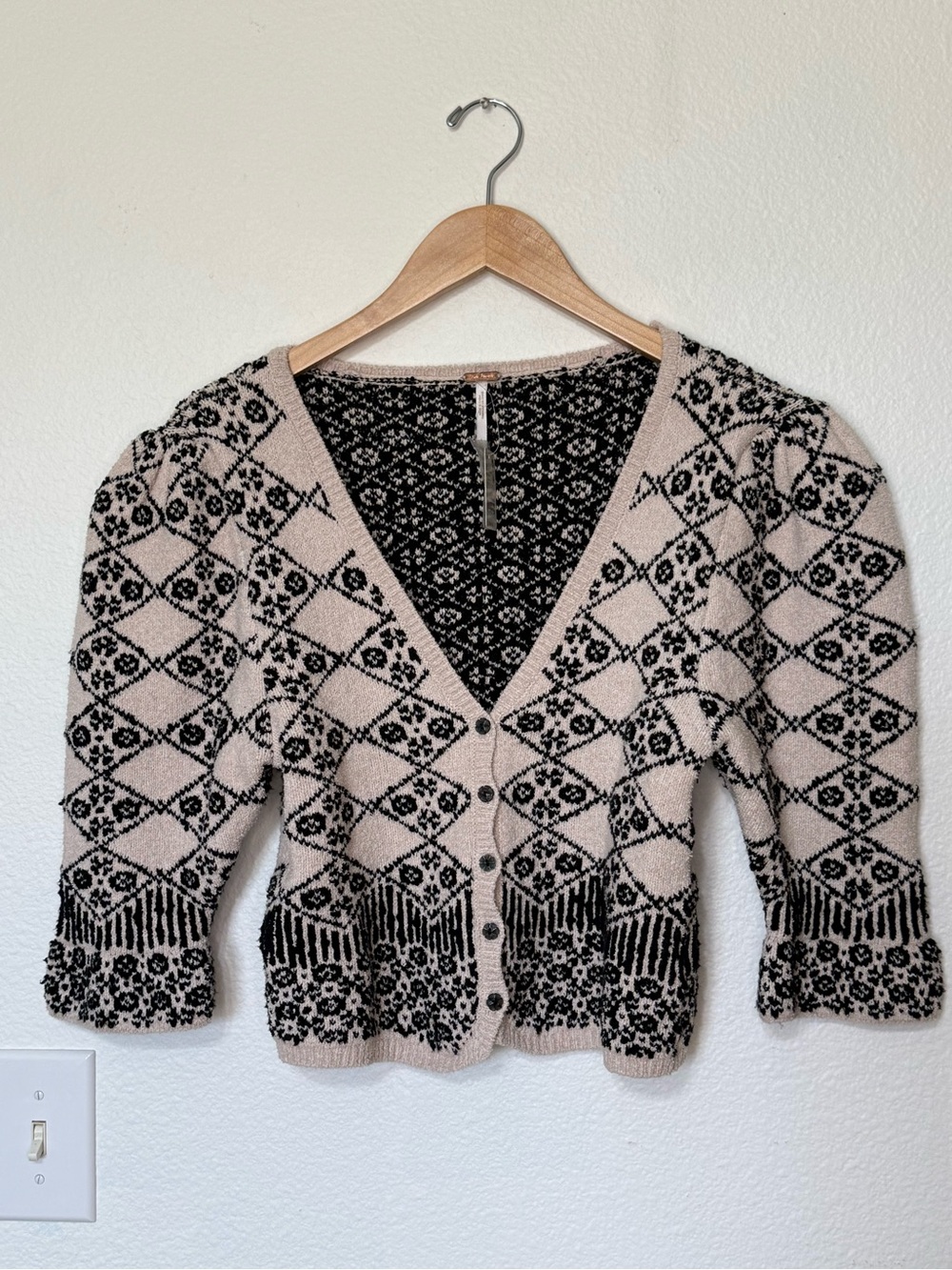 NWT Free People Black Cream Geo Floral Knit Cardigan Boho Cropped Size Large